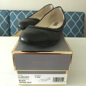 Black flat shoes